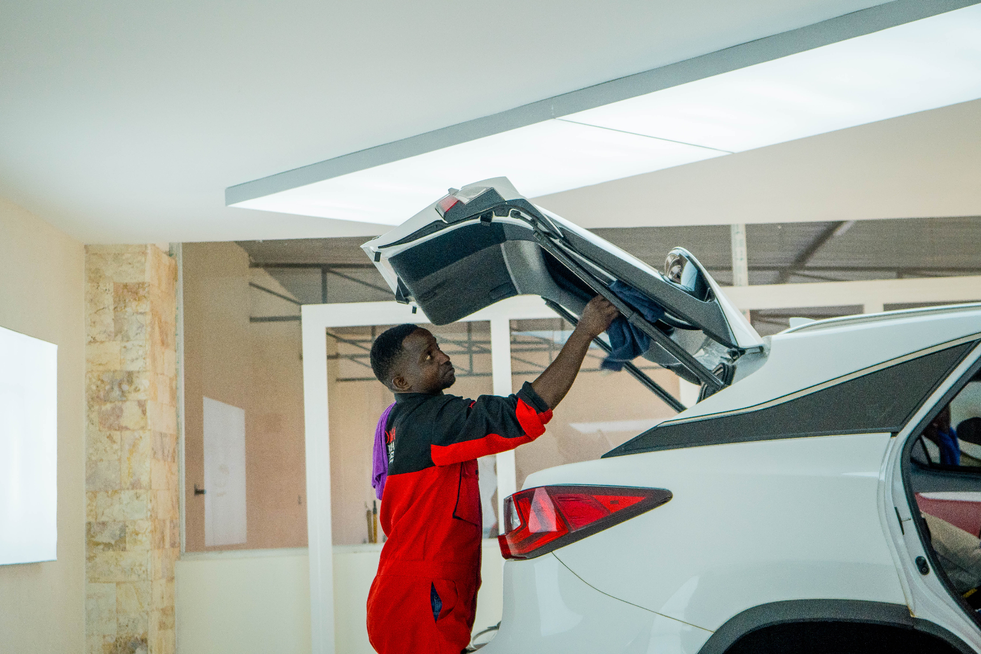 Tailgate wipe-down — Donga pristine detailing service